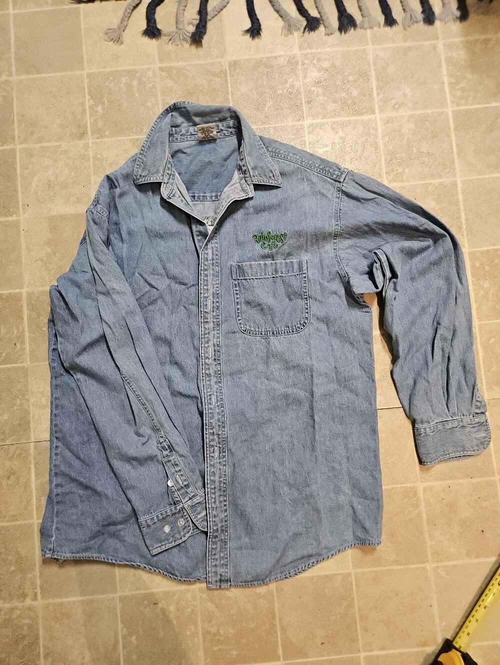 Rainforest Cafe Las Vegas Denim Long Sleeve Button Up Shirt Medium